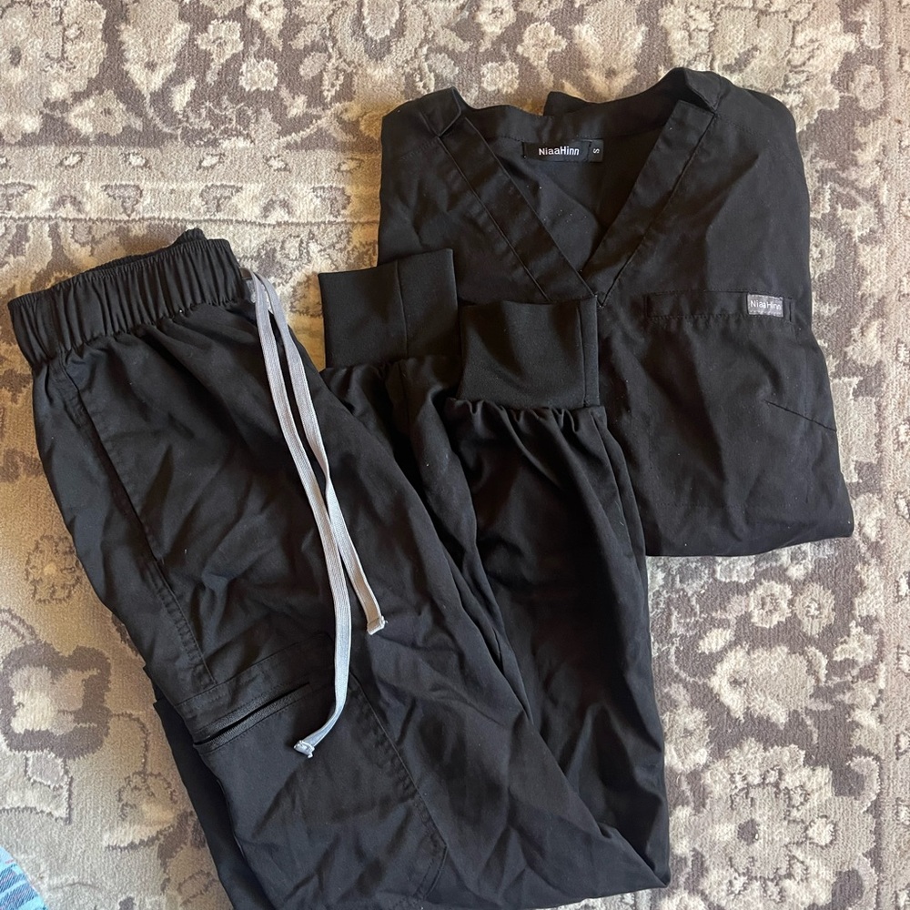 Black Scrub Set
